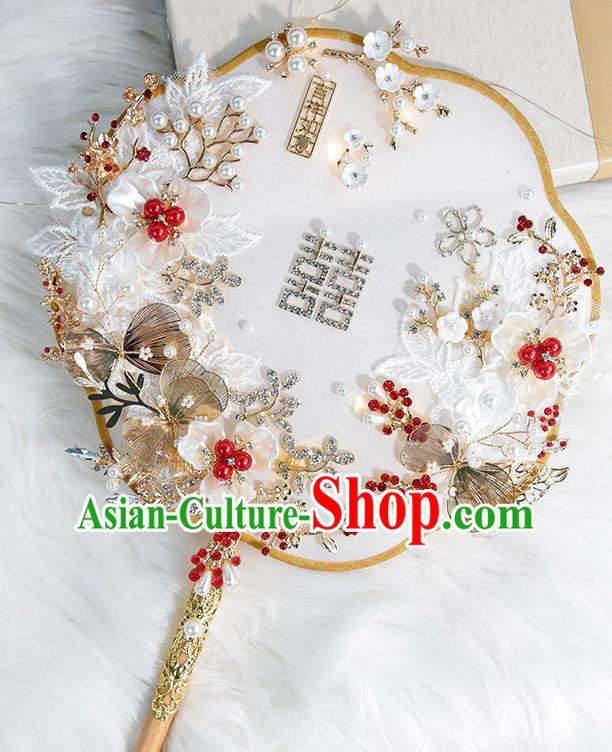 China Classical Wedding Circular Fan Traditional Handmade Shell Flowers Palace Fan