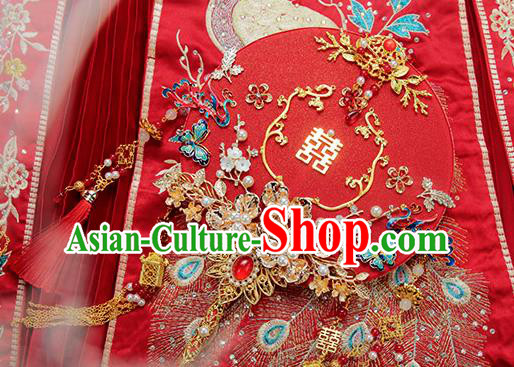 China Classical Wedding Golden Tassel Circular Fan Handmade Palace Fan Traditional Red Fan