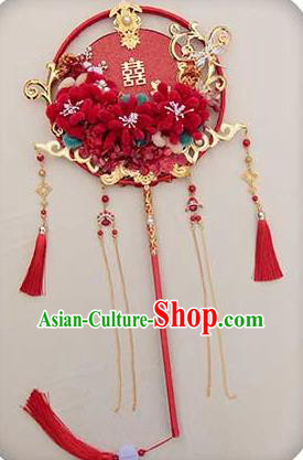 China Traditional Red Velvet Chrysanthemum Fan Handmade Palace Fan Classical Wedding Tassel Circular Fan