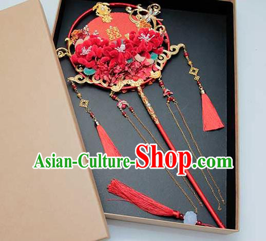 China Traditional Red Velvet Chrysanthemum Fan Handmade Palace Fan Classical Wedding Tassel Circular Fan