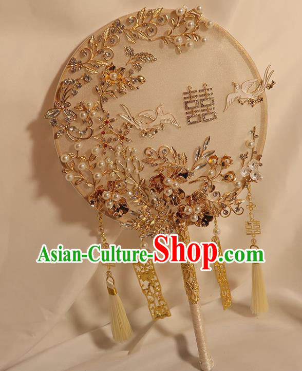 China Handmade Bride White Palace Fan Traditional Wedding Crystal Leaf Circular Fan Classical Dance Silk Fan