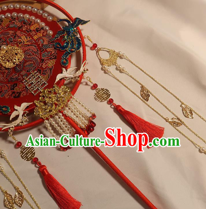 China Traditional Wedding Embroidered Red Fan Handmade Bride Palace Fan Classical Dance Pearls Fan