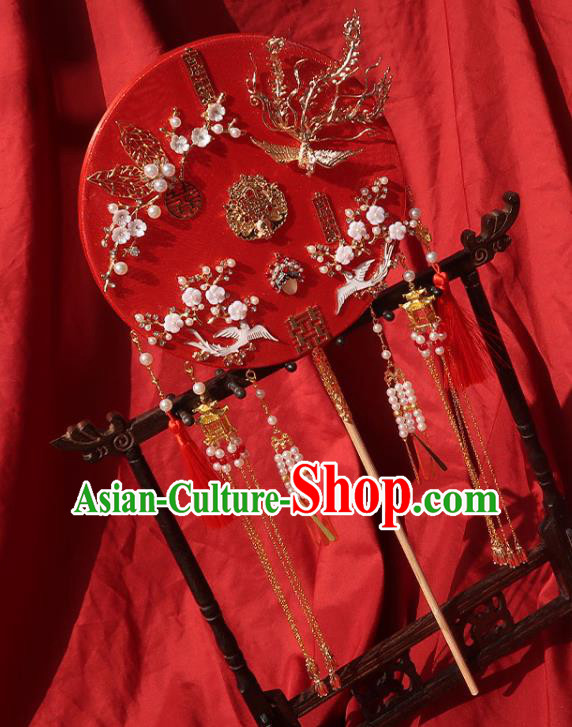 China Classical Dance Fan Traditional Wedding Red Circular Fan Handmade Bride Plum Blossom Palace Fan