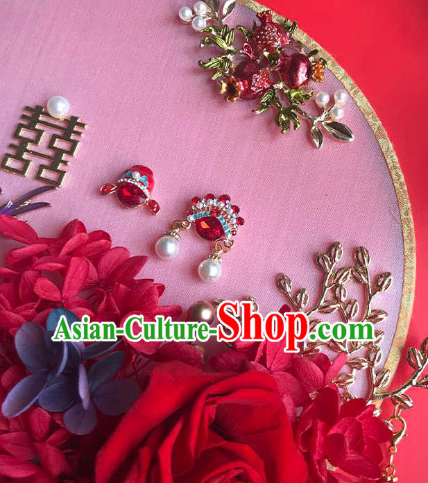 China Bride Circular Fan Wedding Silk Fan Handmade Palace Fan Traditional Red Rose Fan
