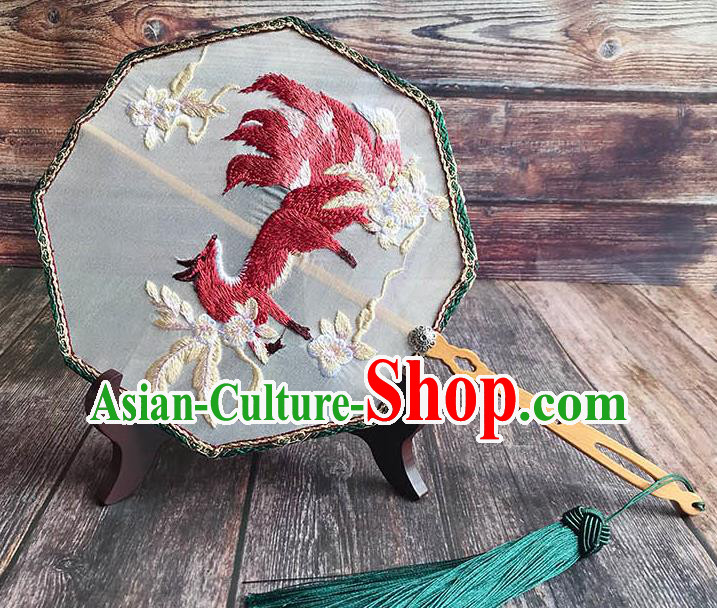 China Handmade Octagon Palace Fan Traditional White Silk Fan Wedding Embroidered Nine Tail Fox Fan