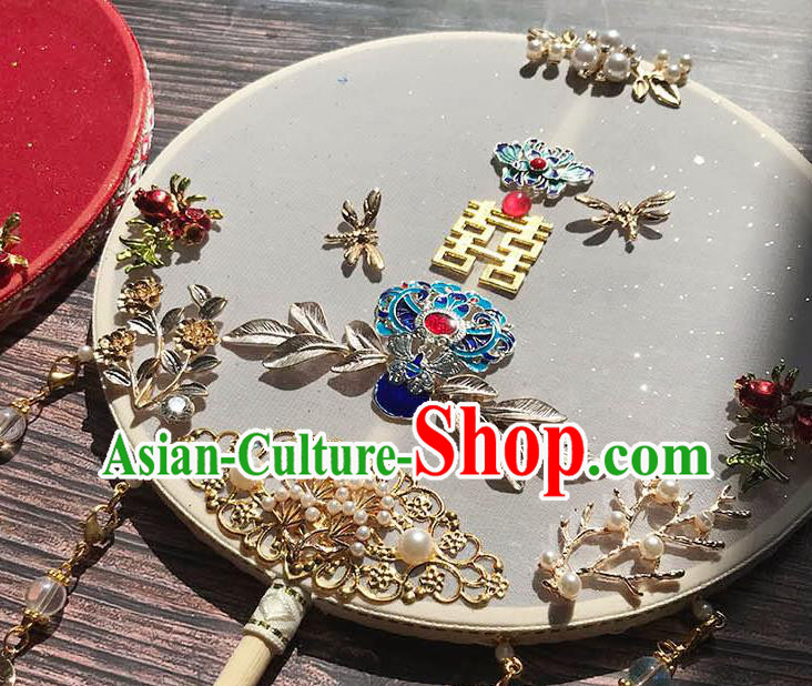 China Traditional White Silk Fan Wedding Circular Fan Handmade Blueing Palace Fan