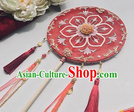 China Traditional Tang Dynasty Red Silk Fan Handmade Palace Fan Wedding Embroidered Circular Fan