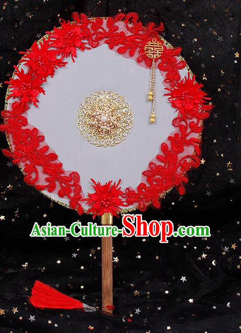 China Traditional Bride Circular Fan Wedding Silk Fan Handmade Red Lace Flowers Palace Fan