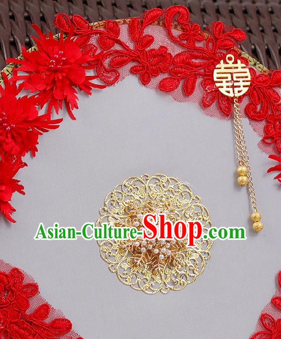 China Traditional Bride Circular Fan Wedding Silk Fan Handmade Red Lace Flowers Palace Fan
