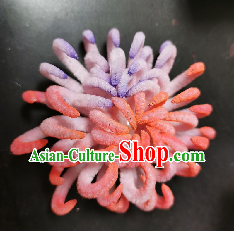 China Ancient Princess Hair Stick Handmade Light Pink Velvet Chrysanthemum Hair Claw Traditional Hanfu Hairpin