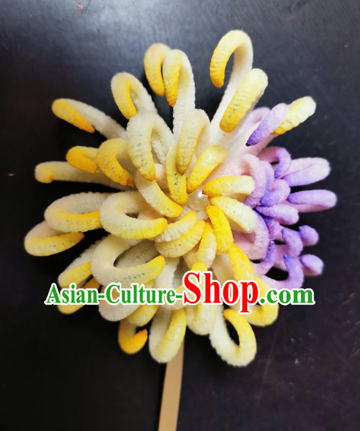 China Ancient Princess Yellow Velvet Chrysanthemum Hair Stick Handmade Hair Clip