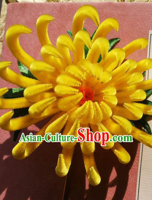 China Classical Hanfu Flowers Hairpin Traditional Ancient Palace Lady Yellow Velvet Chrysanthemum Hair Stick