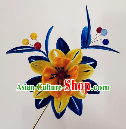 China Classical Hanfu Yellow Velvet Hairpin Traditional Ancient Imperial Consort Lotus Hair Stick