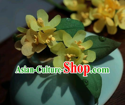 China Classical Cheongsam Hairpin Traditional Hanfu Yellow Silk Osmanthus Hair Stick