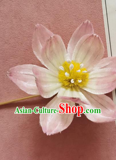China Classical Cheongsam Hair Stick Handmade Hair Accessories Traditional Pink Velvet Lotus Hairpin