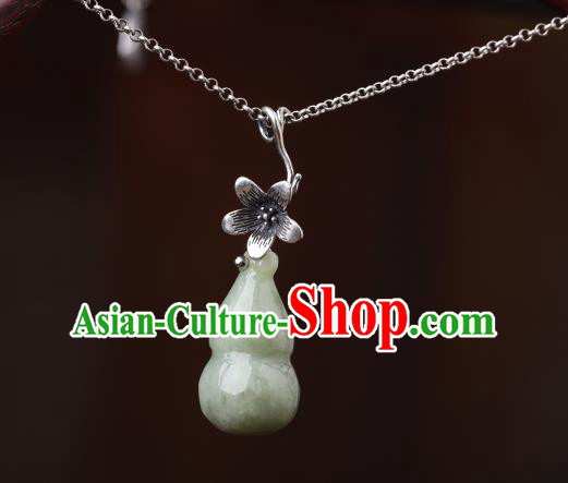 China Classical Cheongsam Silver Necklace Pendant Traditional Jade Gourd Necklet Accessories