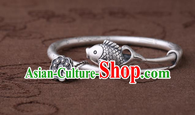 Handmade Chinese National Silver Jewelry Traditional Carving Fish Lotus Bracelet