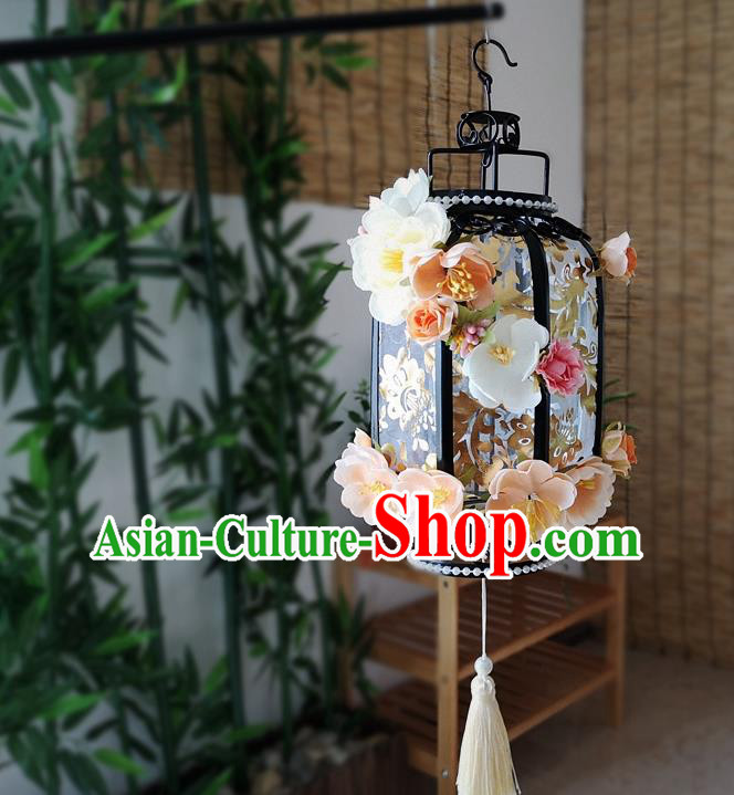 Handmade Chinese Spring Festival Lantern Traditional Silk Flowers Portable Lamp