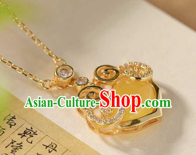 China Traditional Beeswax Necklace Classical Cheongsam Accessories