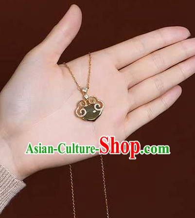 China Classical Cheongsam Accessories Traditional Hetian Jade Necklace