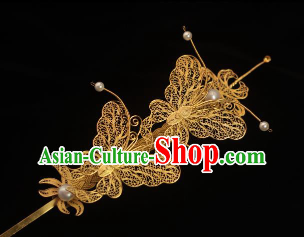 China Classical Filigree Golden Butterfly Hair Stick Traditional Hair Accessories Ming Dynasty Court Hairpin