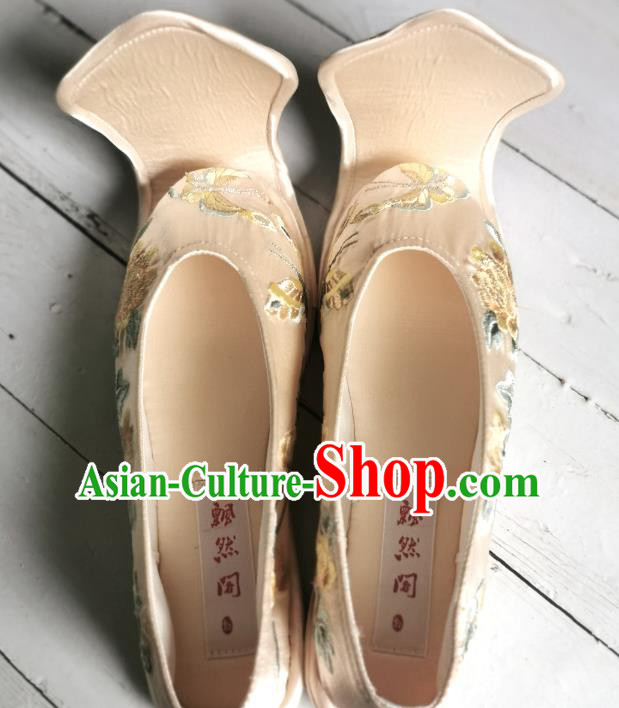 Handmade Chinese Traditional Hanfu Shoes Embroidered Peony Shoes Han Dynasty Princess Champagne Satin Shoes