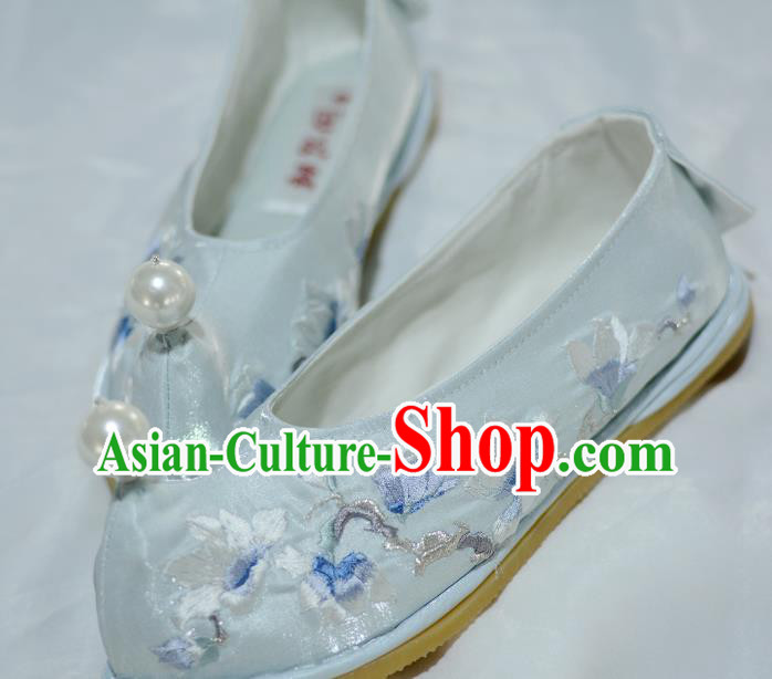 Handmade Chinese Traditional Hanfu Princess Shoes Embroidered Mangnolia Shoes Light Blue Satin Shoes