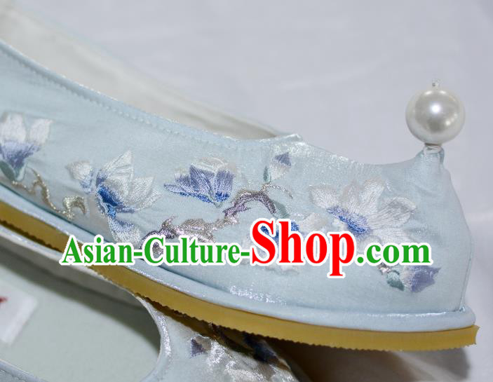 Handmade Chinese Traditional Hanfu Princess Shoes Embroidered Mangnolia Shoes Light Blue Satin Shoes