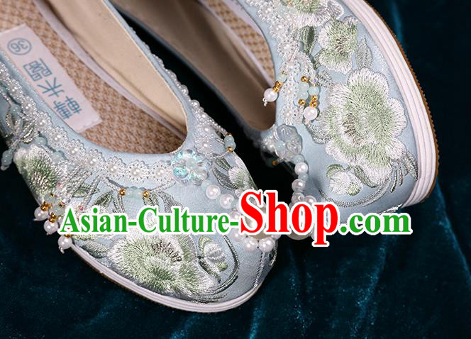 Chinese Traditional Embroidered Peony Shoes Handmade White Shoes Hanfu Pearls Shoes