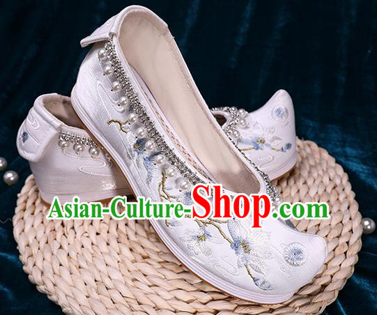 Chinese Handmade Pearls Shoes Ancient Princess White Satin Shoes Traditional Embroidered Mangnolia Shoes
