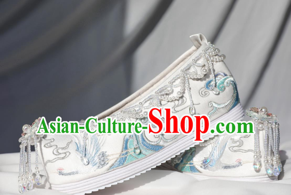 Handmade Chinese Hanfu Beads Tassel Shoes Embroidered Shoes Ancient Princess Shoes Traditional Shoes