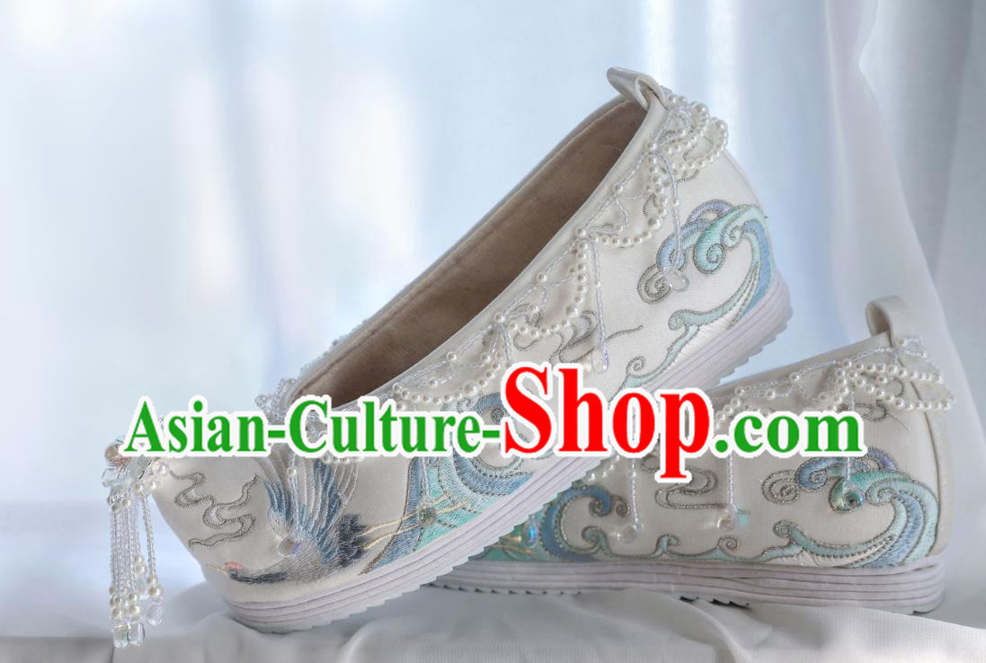 Handmade Chinese Hanfu Beads Tassel Shoes Embroidered Shoes Ancient Princess Shoes Traditional Shoes