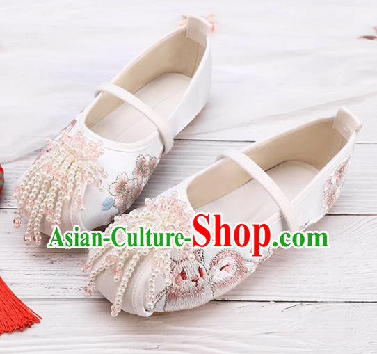 China Classical Hanfu Shoes Traditional Embroidered White Shoes for Kids