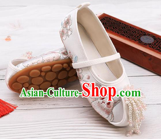 China Classical Hanfu Shoes Traditional Embroidered White Shoes for Kids