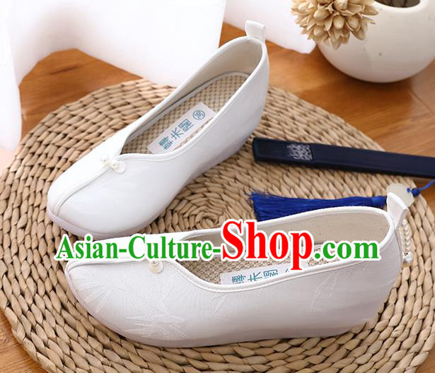 Chinese Traditional Song Dynasty White Shoes Ancient Princess Shoes Classical Bamboo Pattern Shoes