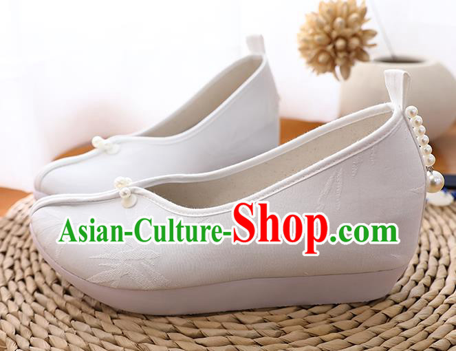 Chinese Traditional Song Dynasty White Shoes Ancient Princess Shoes Classical Bamboo Pattern Shoes