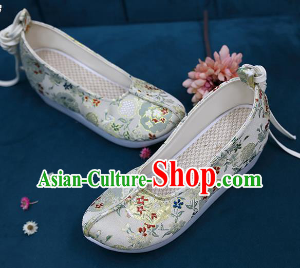 Chinese Traditional Ming Dynasty Princess Shoes Hanfu White Brocade Shoes Classical Wedding Shoes
