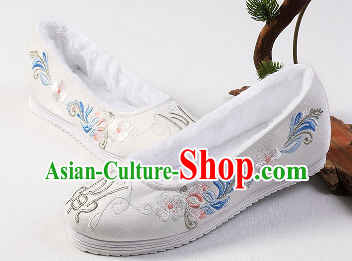Chinese Traditional Winter Shoes Handmade Embroidered Shoes Hanfu Cloth Shoes