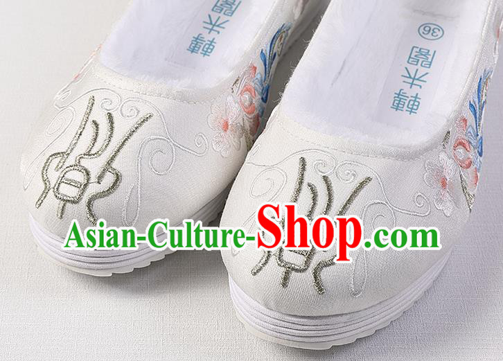 Chinese Traditional Winter Shoes Handmade Embroidered Shoes Hanfu Cloth Shoes