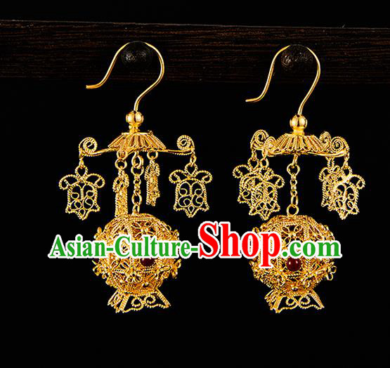 China Traditional Ming Dynasty Golden Lantern Ear Jewelry Accessories Ancient Empress Agate Earrings