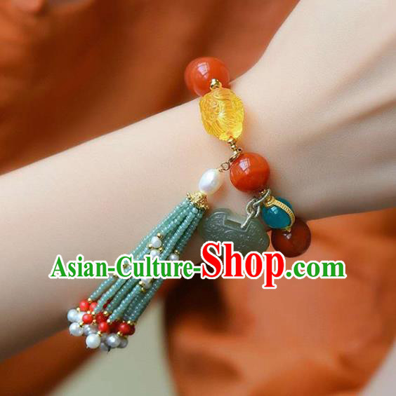 China Handmade Beads Tassel Bracelet Traditional Jewelry Accessories National Beeswax Lotus Agate Bangle