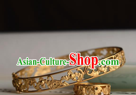 China National Golden Bracelet Jewelry Traditional Handmade Carving Bats Bangle Accessories