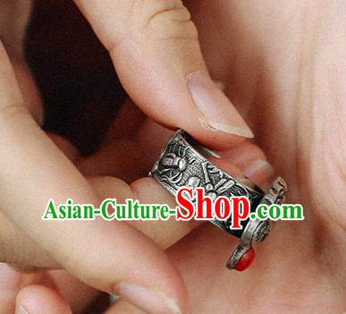 China Traditional Circlet Handmade Silver Carving Bat Ring Jewelry Accessories