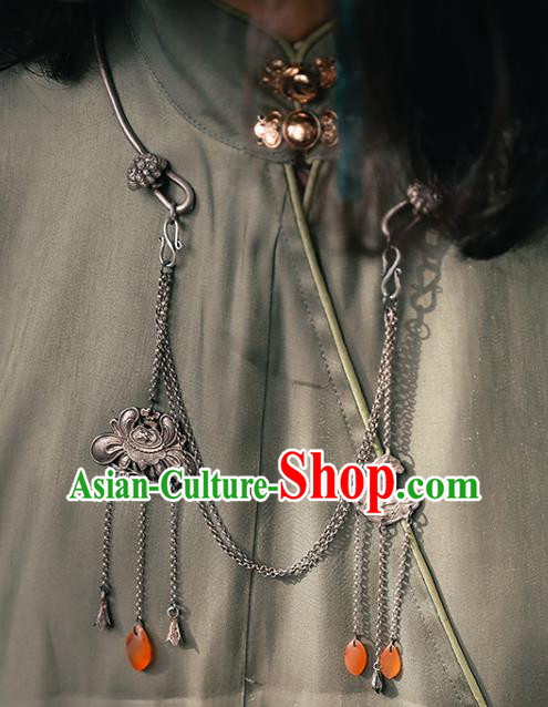 Chinese National Tassel Necklace Handmade Ethnic Necklet Accessories Classical Silver Longevity Lock