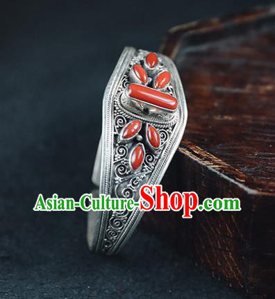 China Classical Silver Wristlet Bangle Jewelry Traditional Corallite Bracelet Accessories