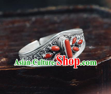 China Classical Silver Wristlet Bangle Jewelry Traditional Corallite Bracelet Accessories