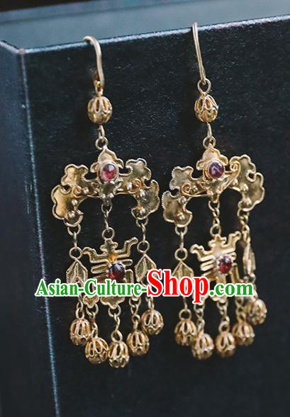 Handmade Chinese Traditional Garnet Ear Jewelry Classical Cheongsam Earrings Accessories Golden Eardrop