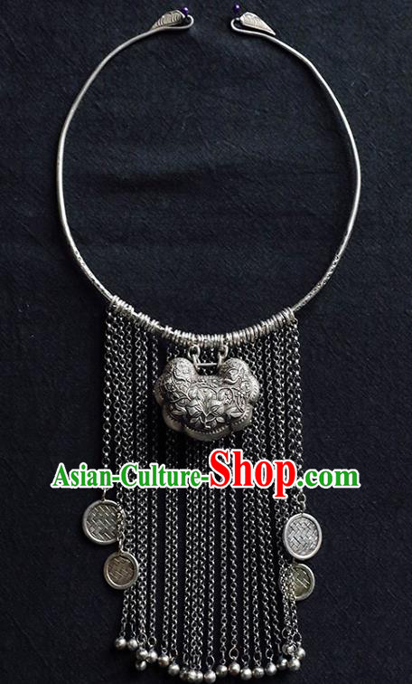 Chinese Handmade Silver Longevity Lock Ethnic Bells Tassel Necklet Classical Cheongsam Jewelry Accessories National Necklace