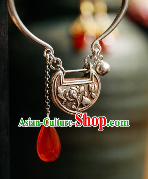 China Traditional Silver Carving Peach Bracelet Accessories Classical Bangle Tassel Wristlet Jewelry