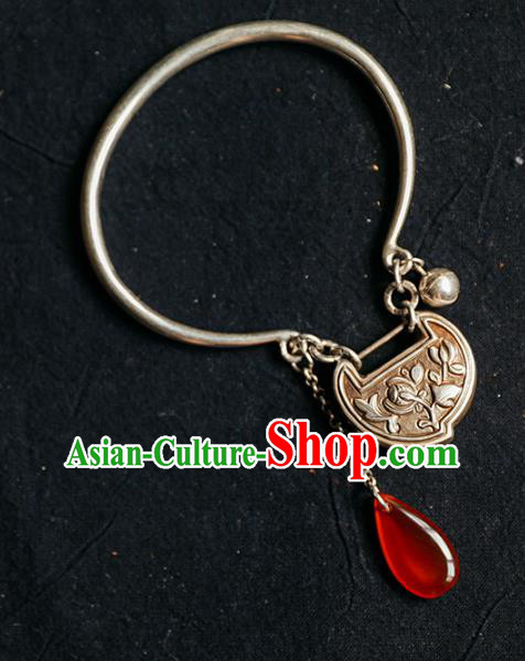 China Traditional Silver Carving Peach Bracelet Accessories Classical Bangle Tassel Wristlet Jewelry